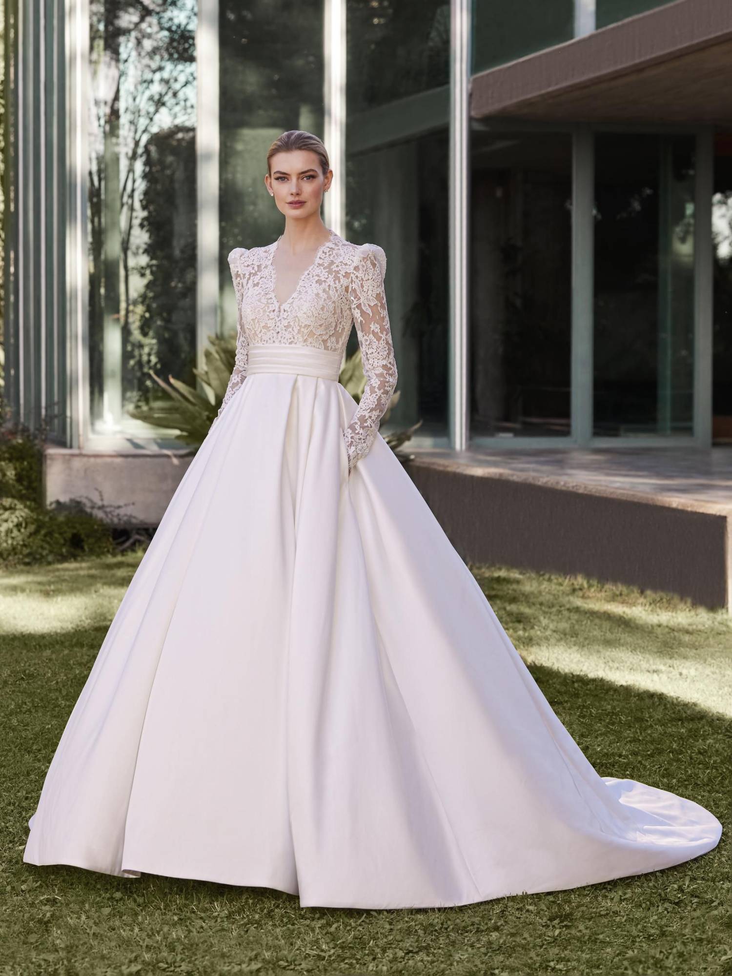 PRONOVIAS MASSY – Davino Spose - Main Image