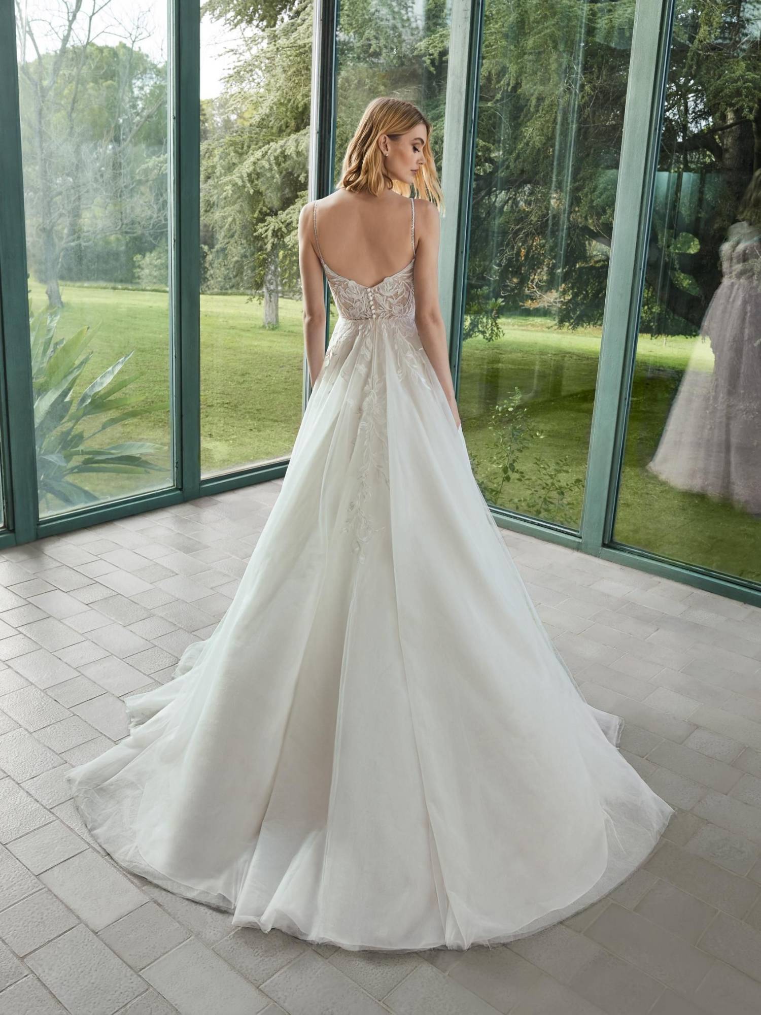 PRONOVIAS - LLEANE