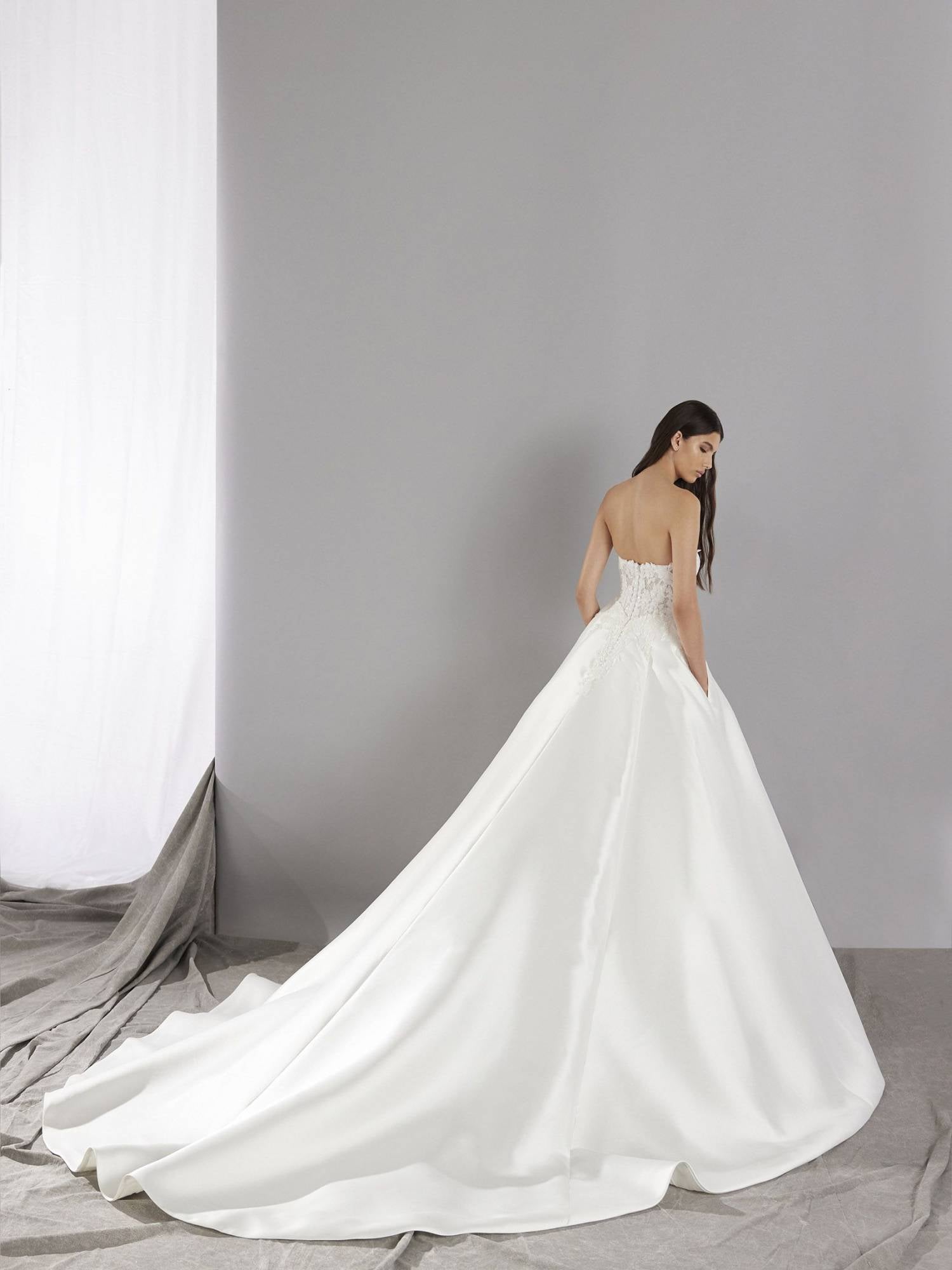 PRONOVIAS - ONCE