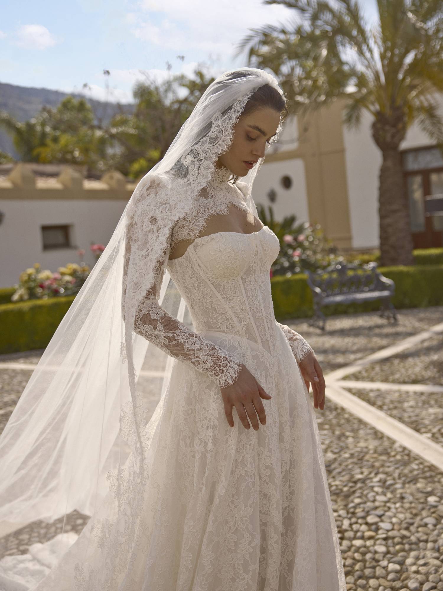 FELICIA COUTURE - EGLANTINE