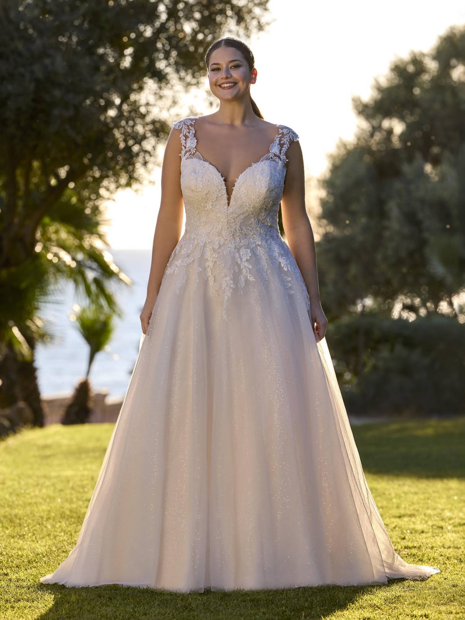 PRONOVIAS - LADYBIRD - NISRINE
