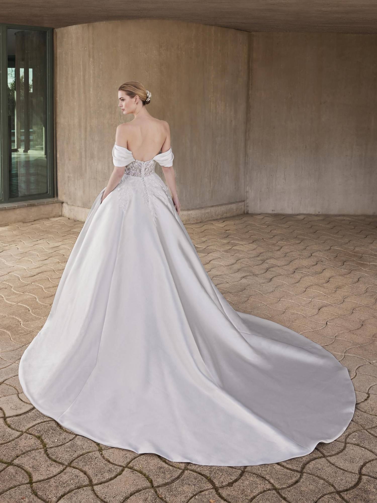 PRONOVIAS - CHILLS