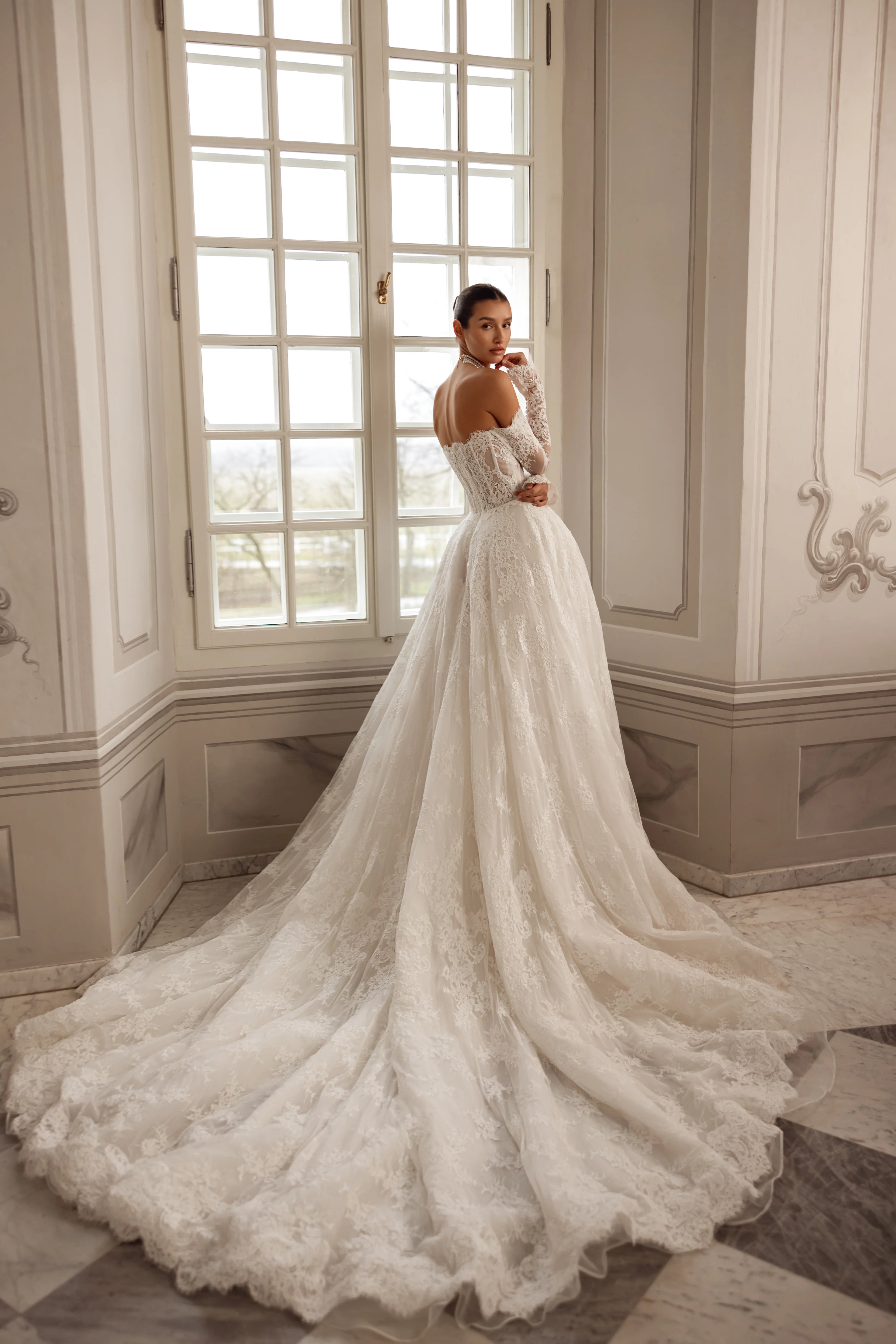 TINA VALERDI - RAMONA